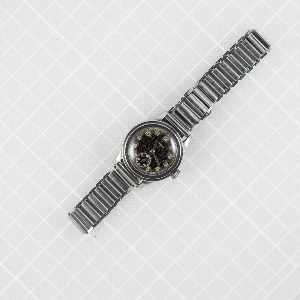 LONGINES Ref.1737 / 3777 Black Gilt Patina Dial Tre Tacche
