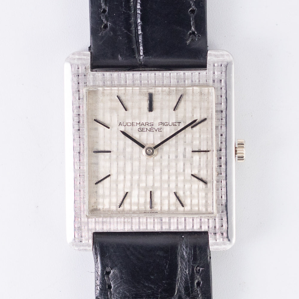 AUDEMARS PIGUET Ref.5263 TANK Chequered Dial with original bracelet
