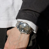 ROLEX OYSTERDATE Ref.6694 Black Mirror Dial