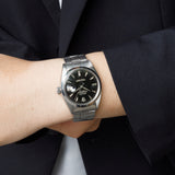 ROLEX OYSTER PERPETUAL DATE Ref.1500 Black Gilt Dial