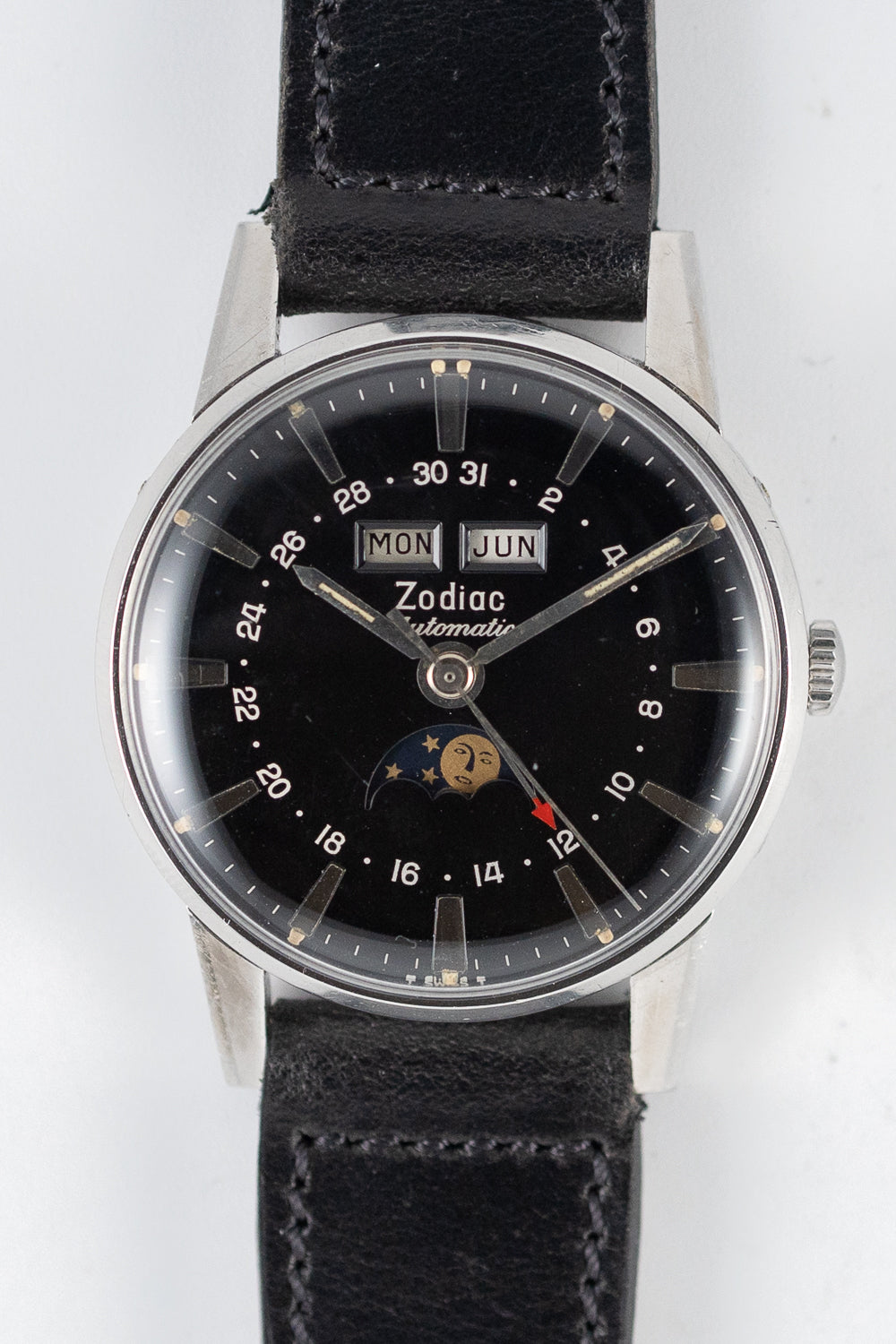 ZODIAC Triple Calendar Moonphase Black Black Gilt Dial – TIMEANAGRAM