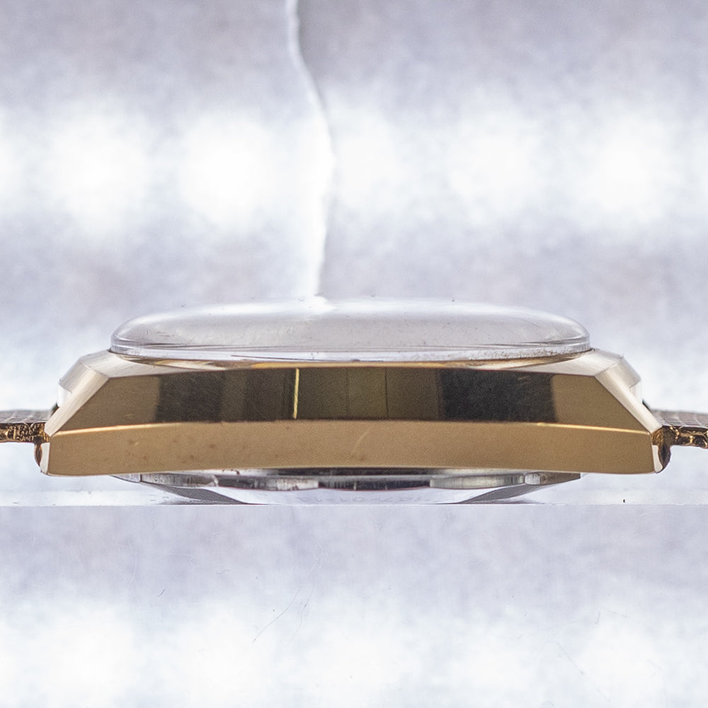 ENICAR Ref.2335 Confetti Dial