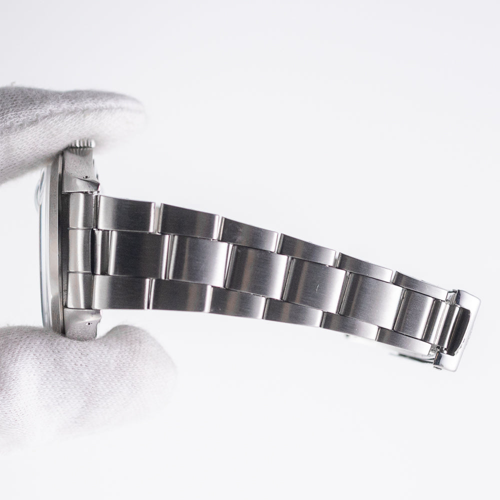 ROLEX OYSTERDATE Ref.6694 Black Mirror Dial