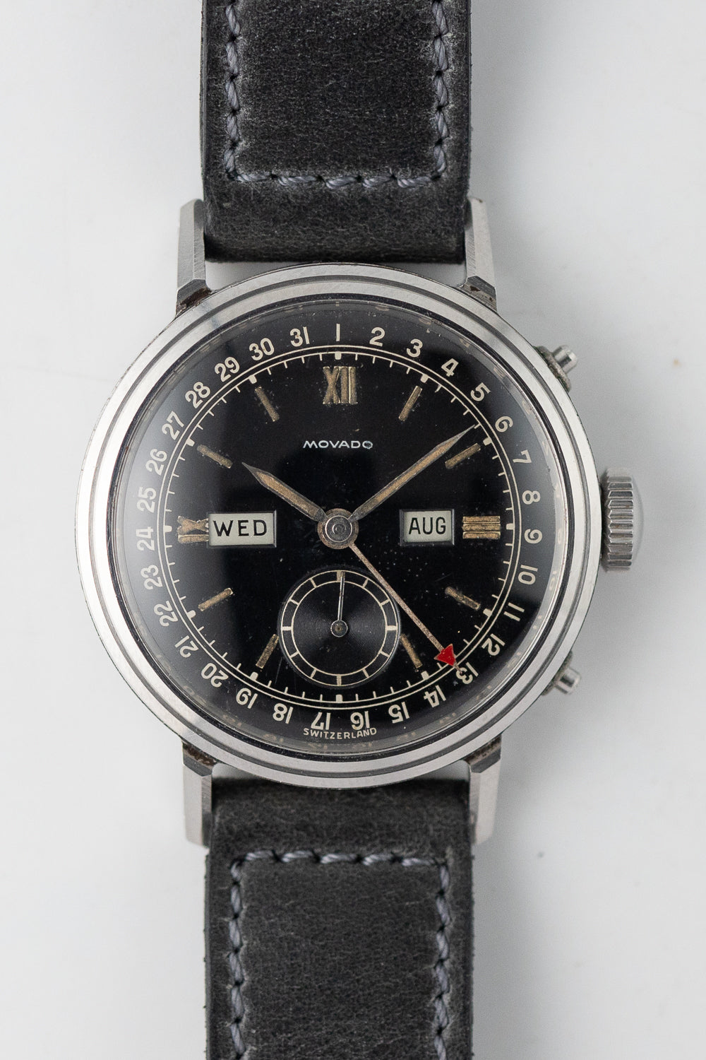 MOVADO Ref.14788 Triple Calendar Step Bezel – TIMEANAGRAM