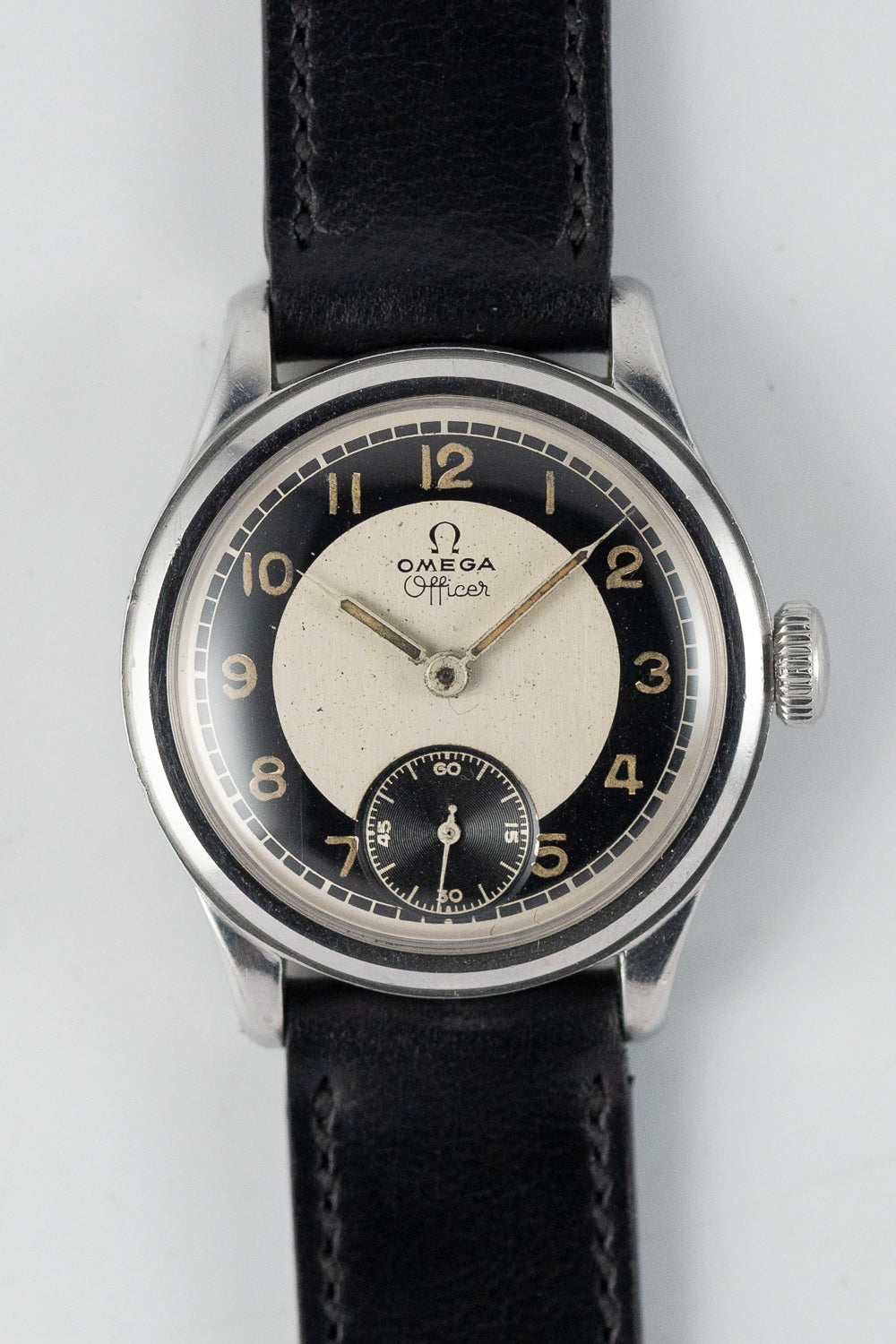 OMEGA Officer Bullseye Dial