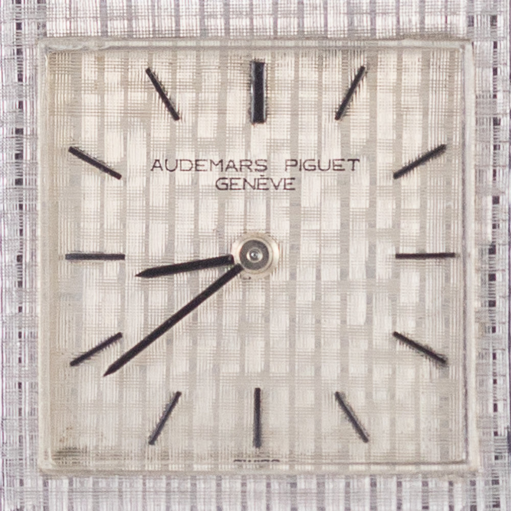 AUDEMARS PIGUET Ref.5263 TANK Chequered Dial with original bracelet