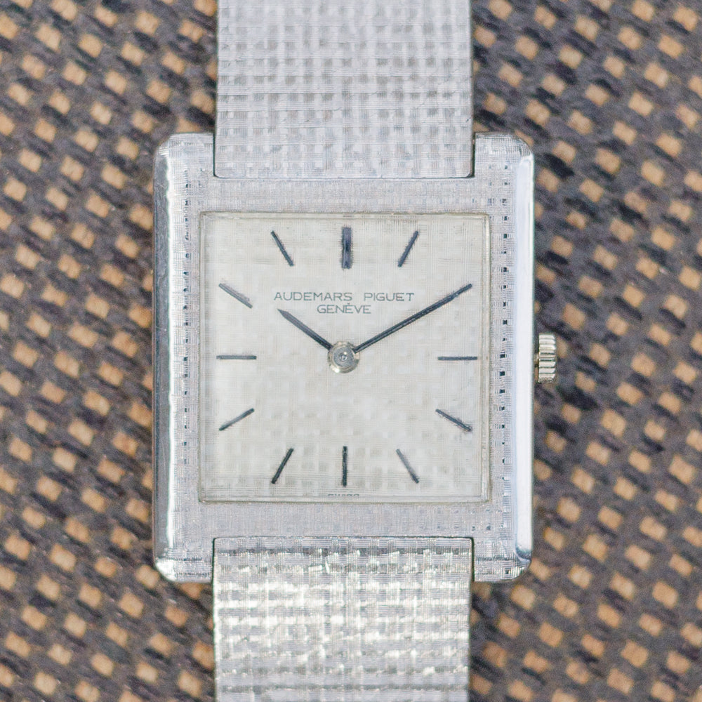 AUDEMARS PIGUET Ref.5263 TANK Chequered Dial with original bracelet