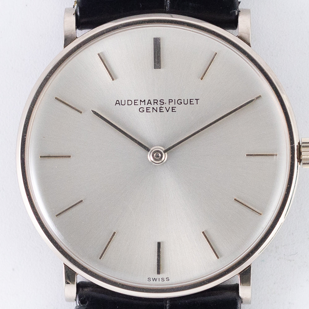 AUDEMARS PIGUET EXTRA FLAT mint w.BOX