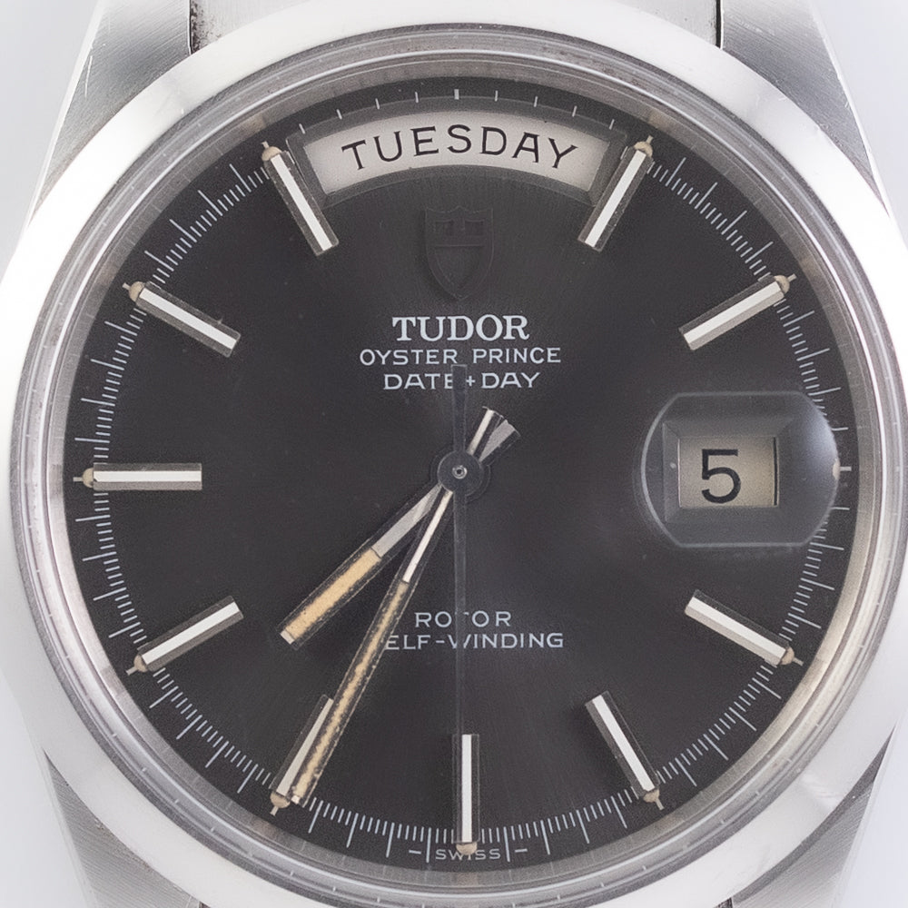 TUDOR OYSTER DATE-DAY GREY DIAL Ref.7017/0