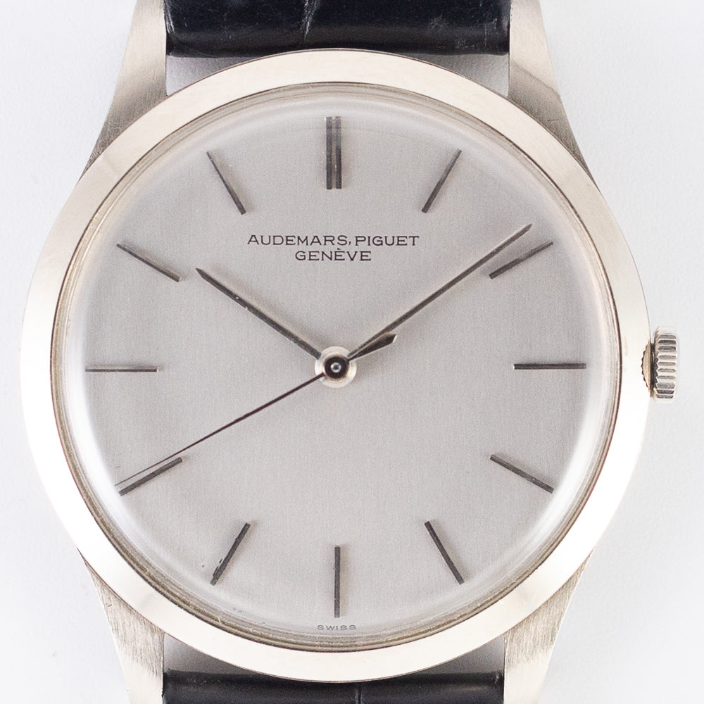 AUDEMARS PIGUET 18K White Gold Cal.2002 MINT w.box papers