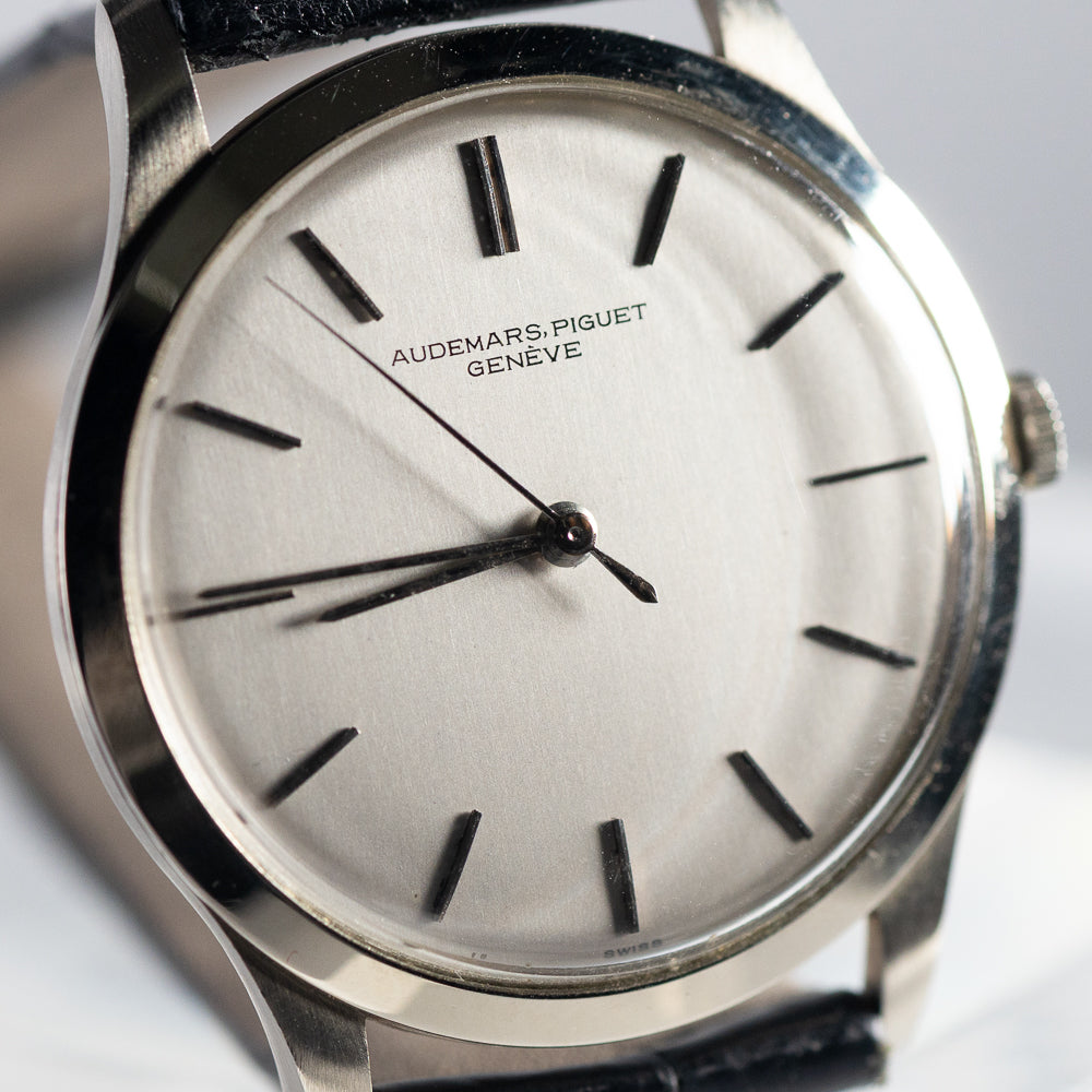 AUDEMARS PIGUET 18K White Gold Cal.2002 MINT w.box papers