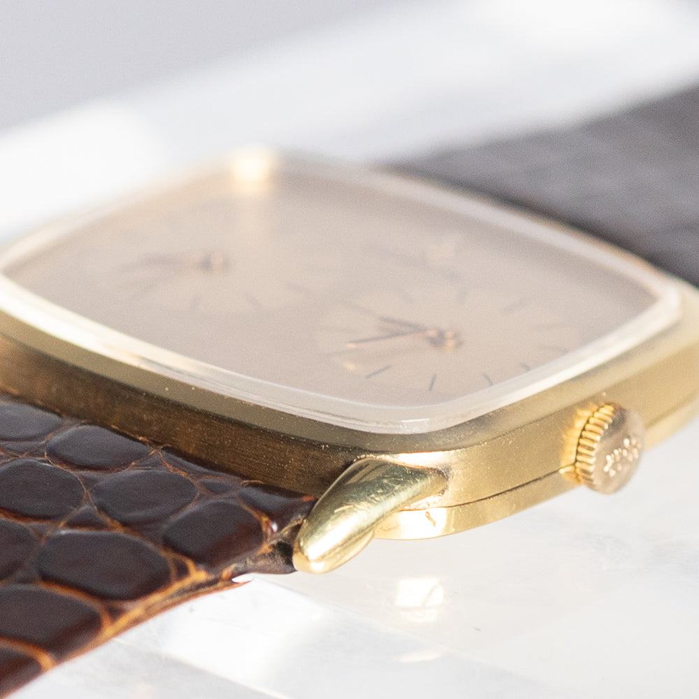 CORUM Dual Time Cal.2442 Ref.16500