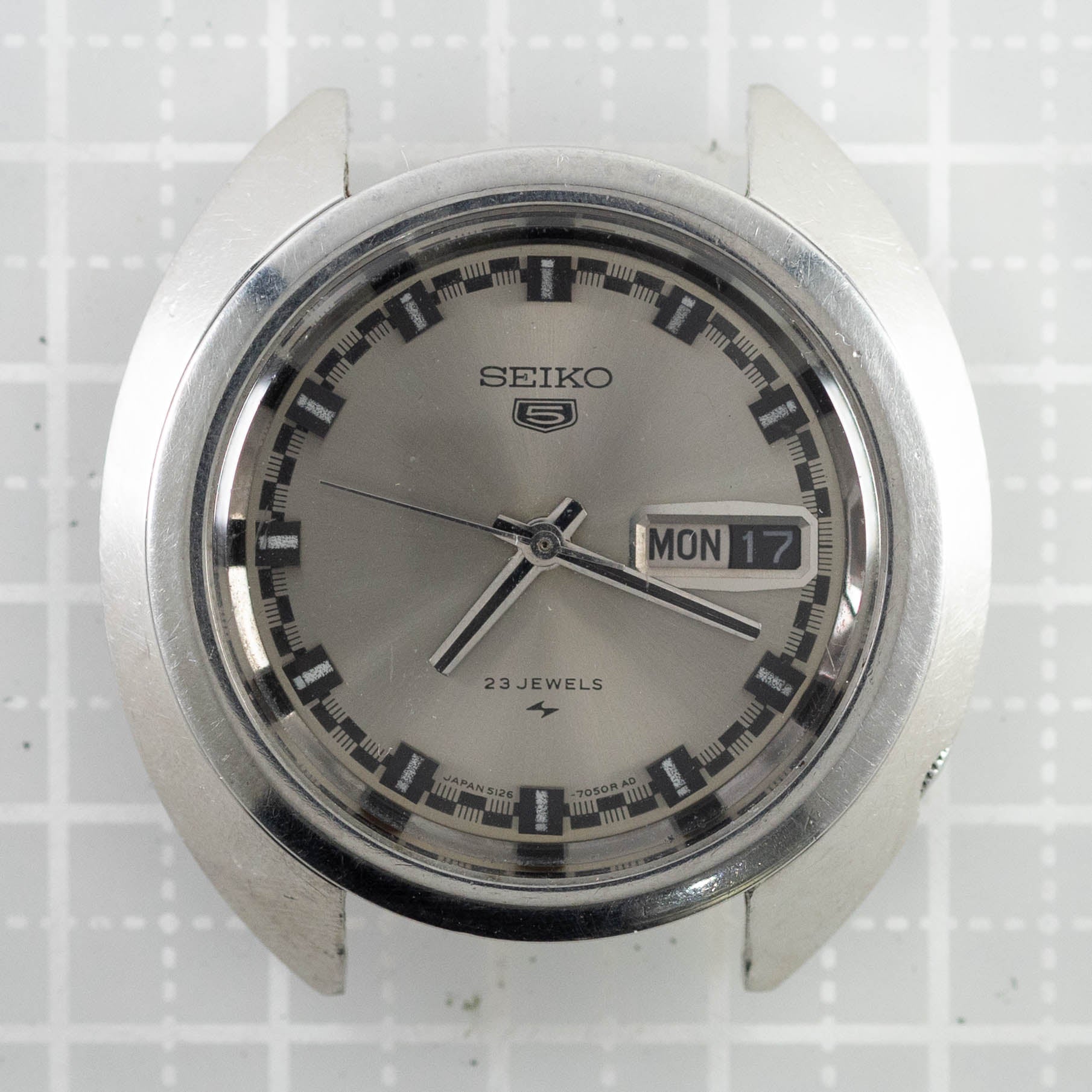 [SEIKO ]ヴィンテージモデル セイコーファイブ 5126‐7030 BtoB】Seiko 5126-7030 – TIMEANAGRAM