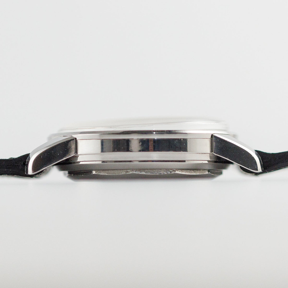 LONGINES Conquest Ref.9000 12 No-Date