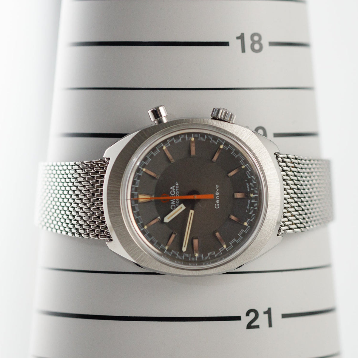 OMEGA GENEVE CHRONOSTOP Ref.145.010