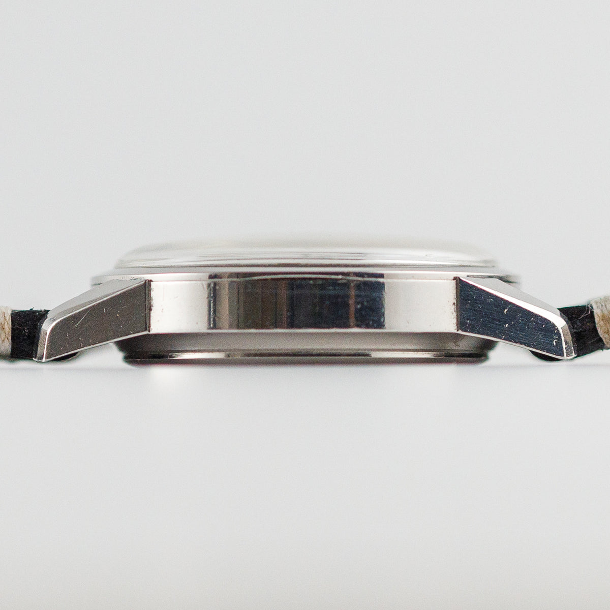 Wyler Ref.1502-4 One Piece Case Cal.Valjoux 72