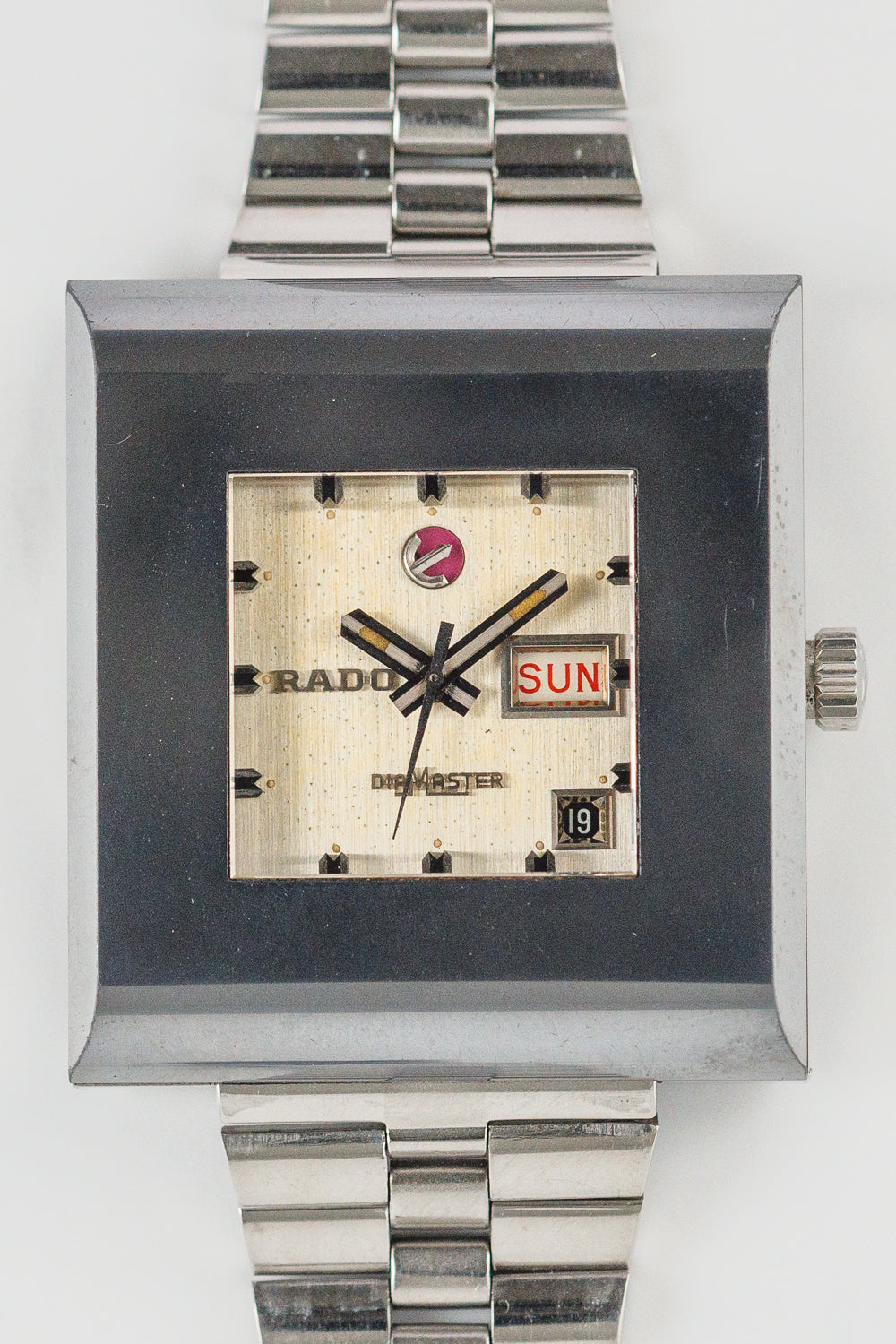 RADO – TIMEANAGRAM