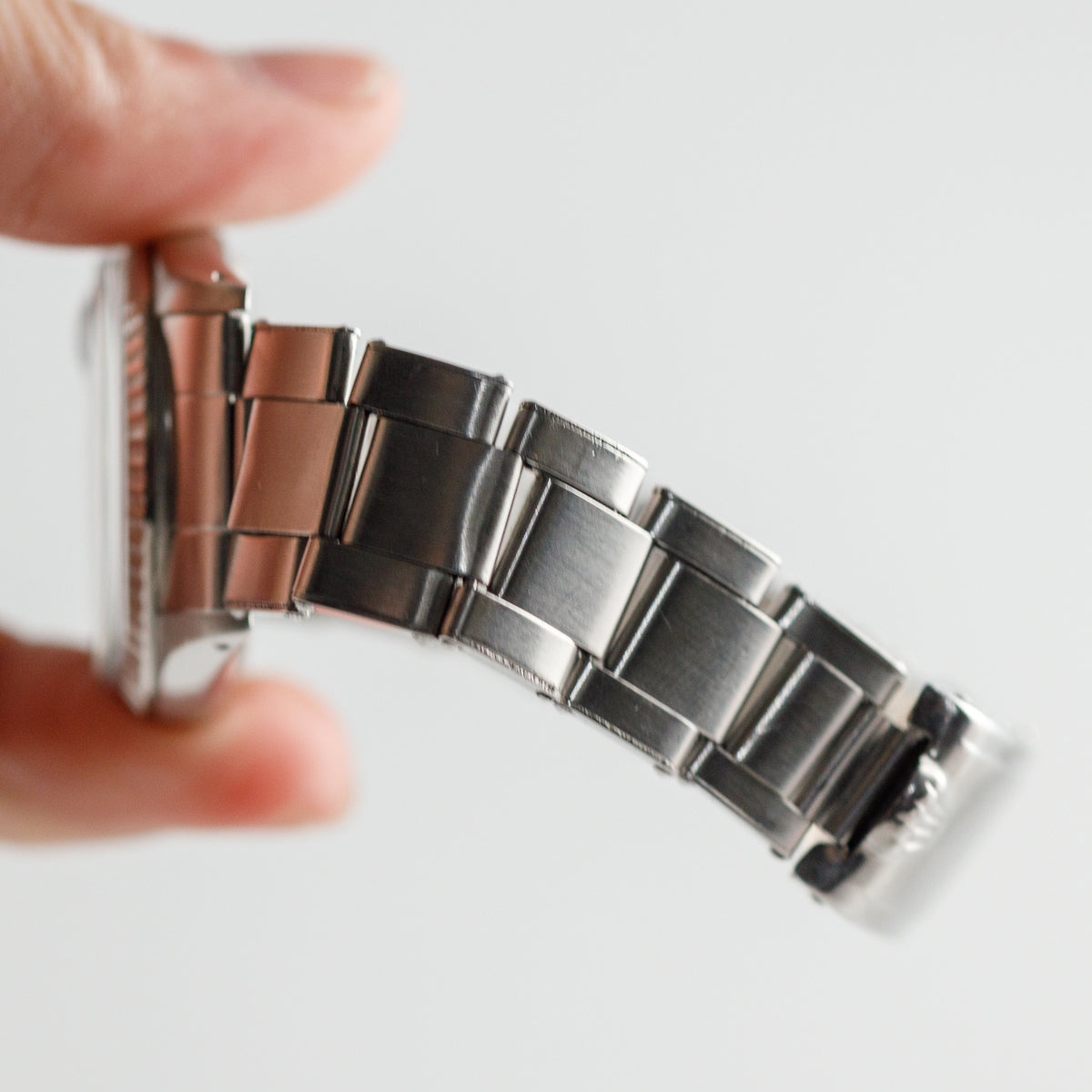 ROLEX DATEJUST Ref.1603 Glossy Black Gilt Dial