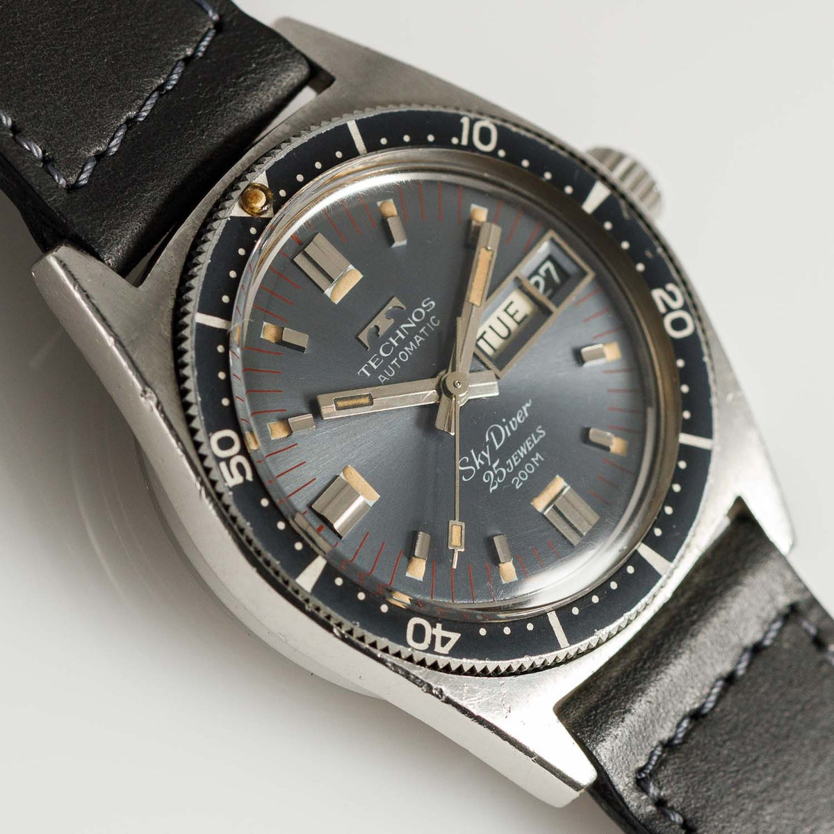 TECHNOS Sky Diver Super Compressor Case