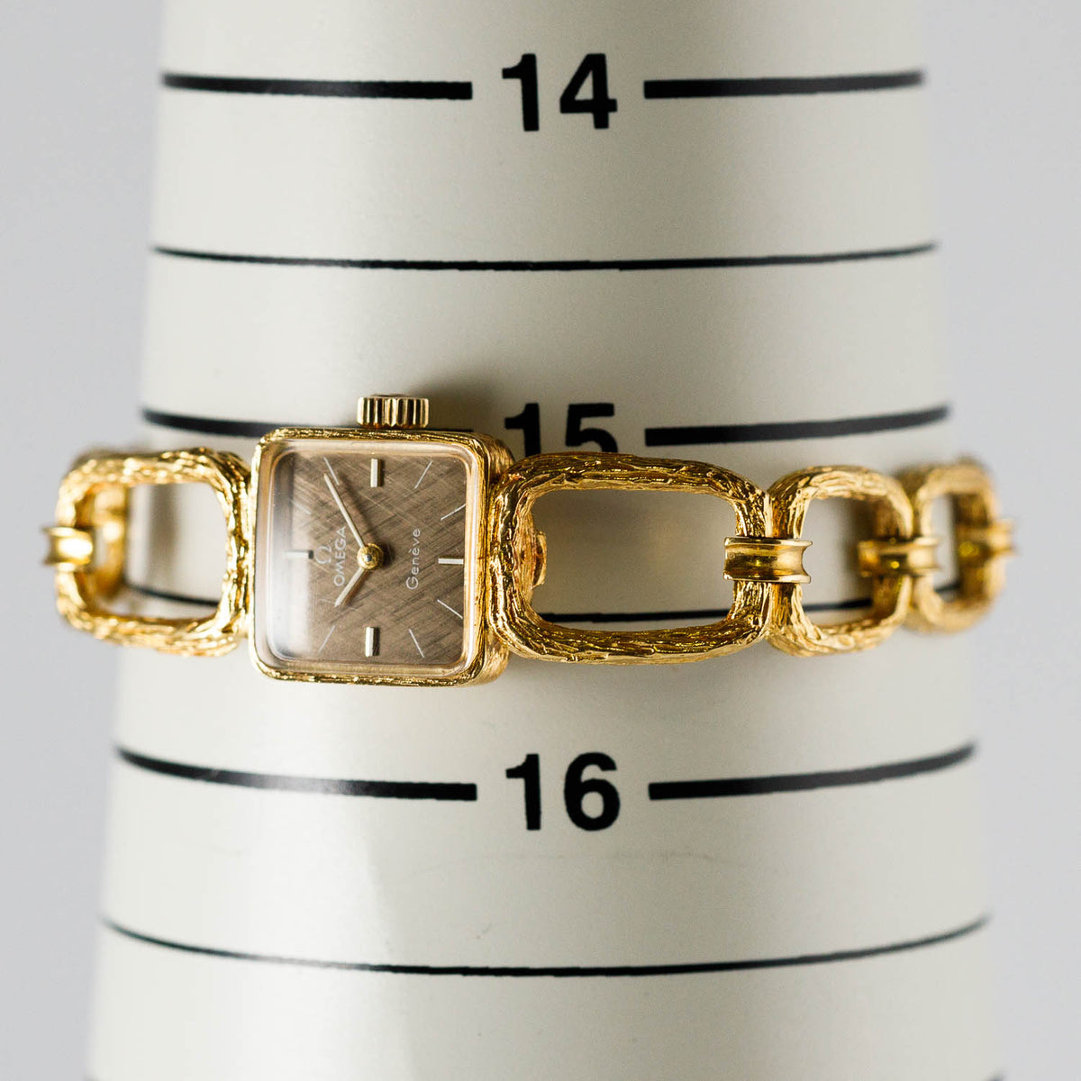 OMEGA Geneve Ref.8223