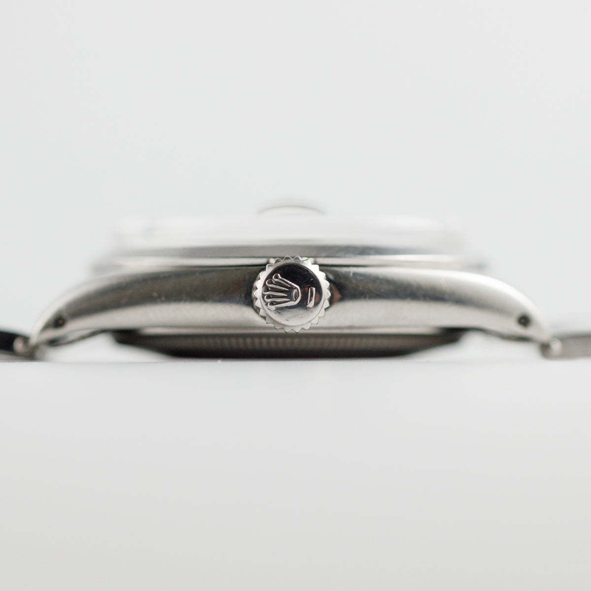 ROLEX OYSTER PERPETUAL DATE Ref.1500 Black Gilt Patina Dial