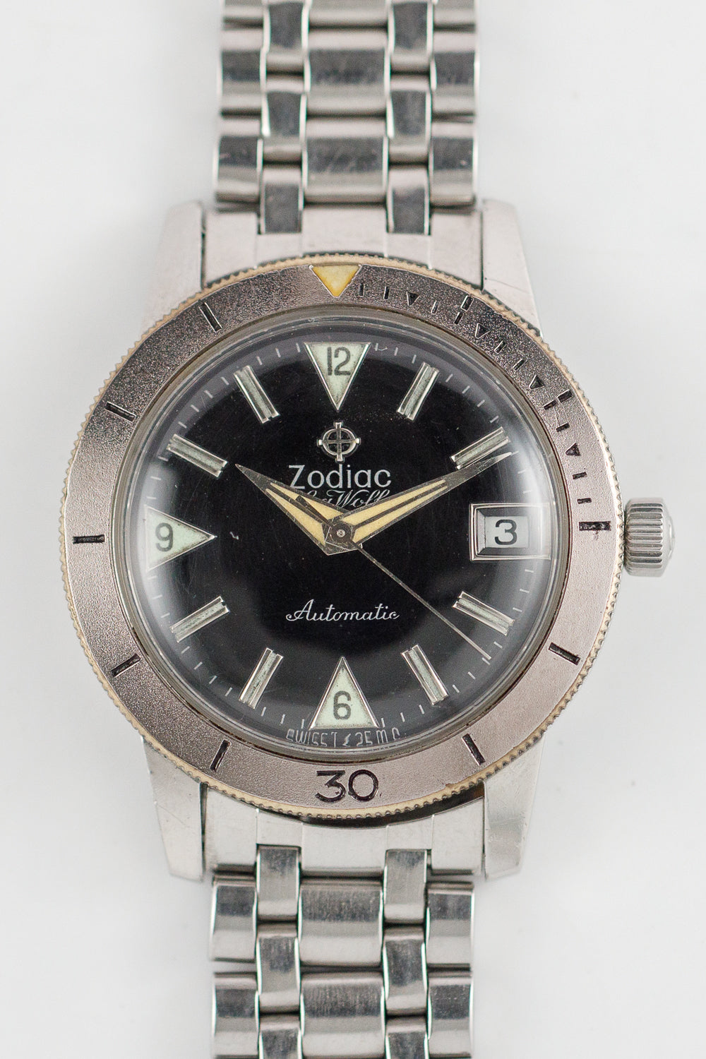 ZODIAC Seawolf Ref.722-916 Black Mirror Dial – TIMEANAGRAM