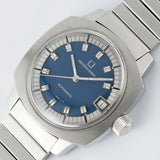 UNIVERSAL GENEVE REF.869126 with the original bracelet