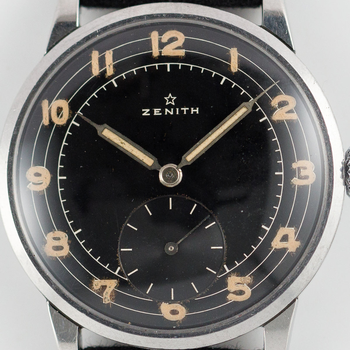 ZENITH Jumbo Case Black Gilt Dial 3 Circle line