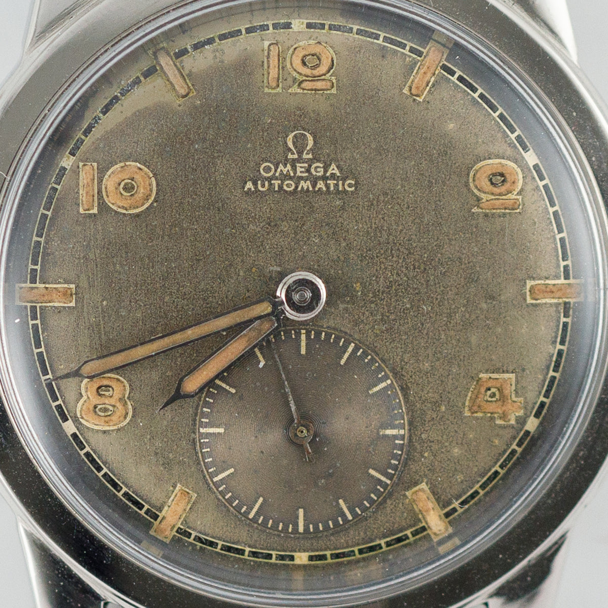 OMEGA Ref.2576 Black Gilt Patina Dial