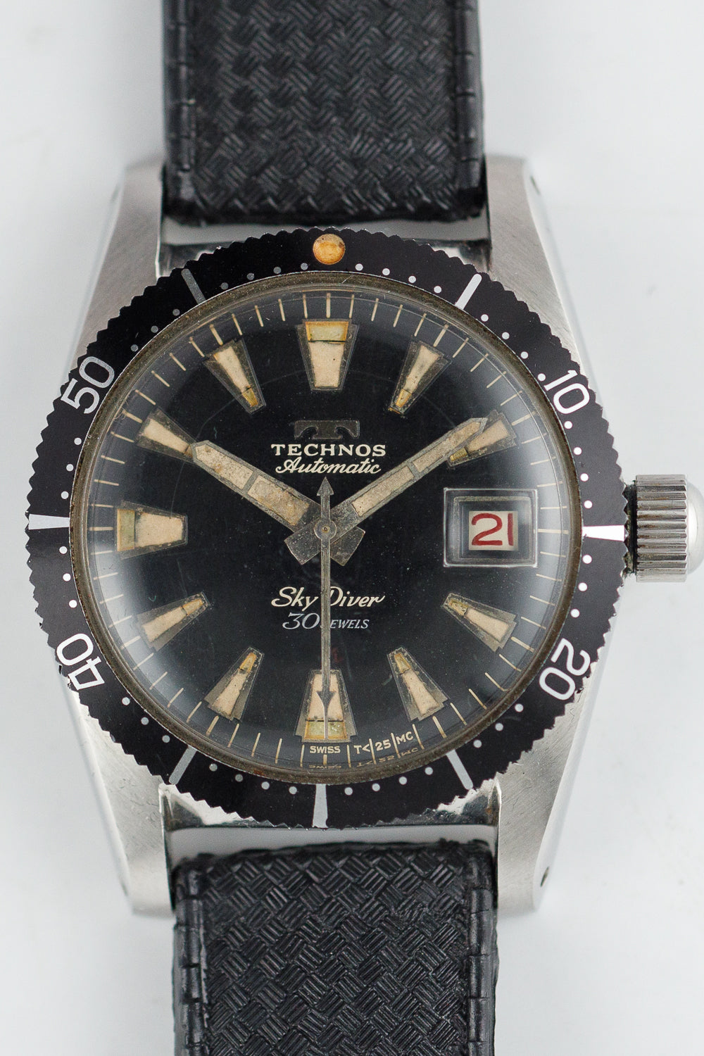 TECHNOS Sky Diver Ref.2472 – TIMEANAGRAM