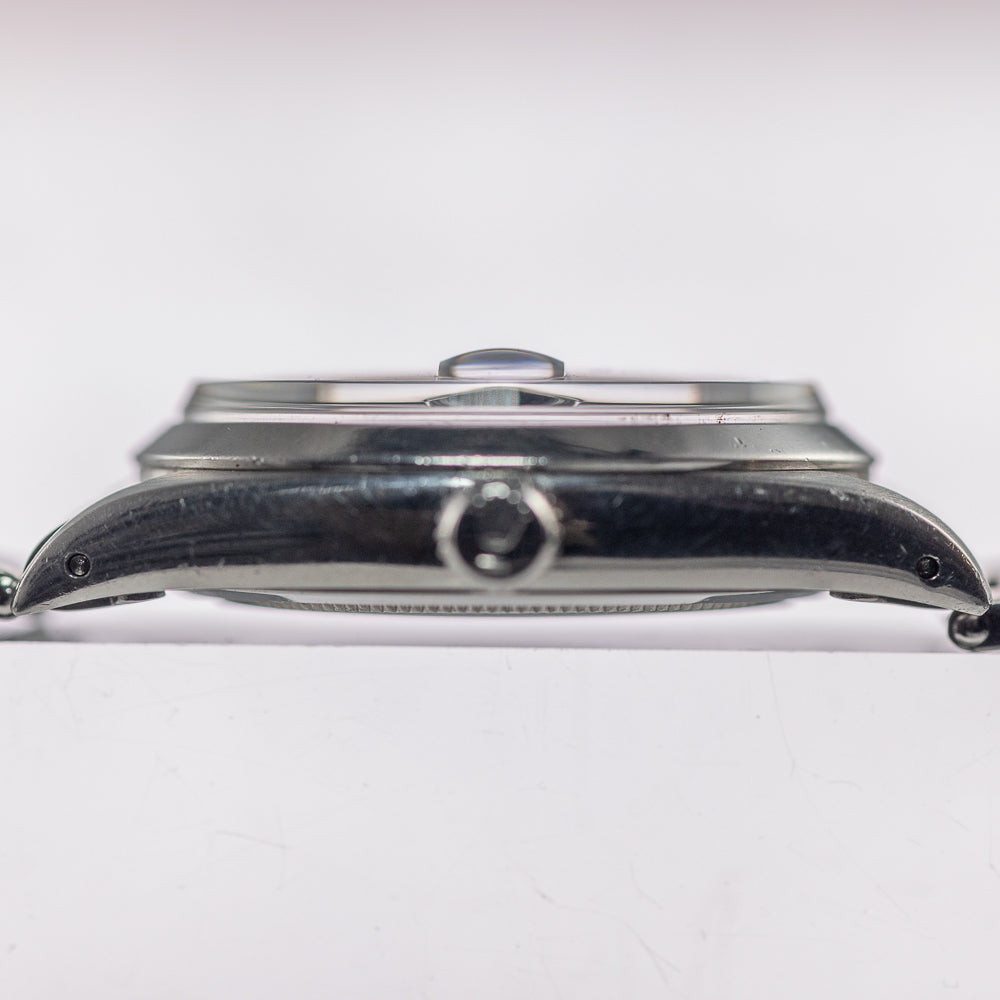 ROLEX OYSTERDATE Ref.6694 Black Gilt Dial