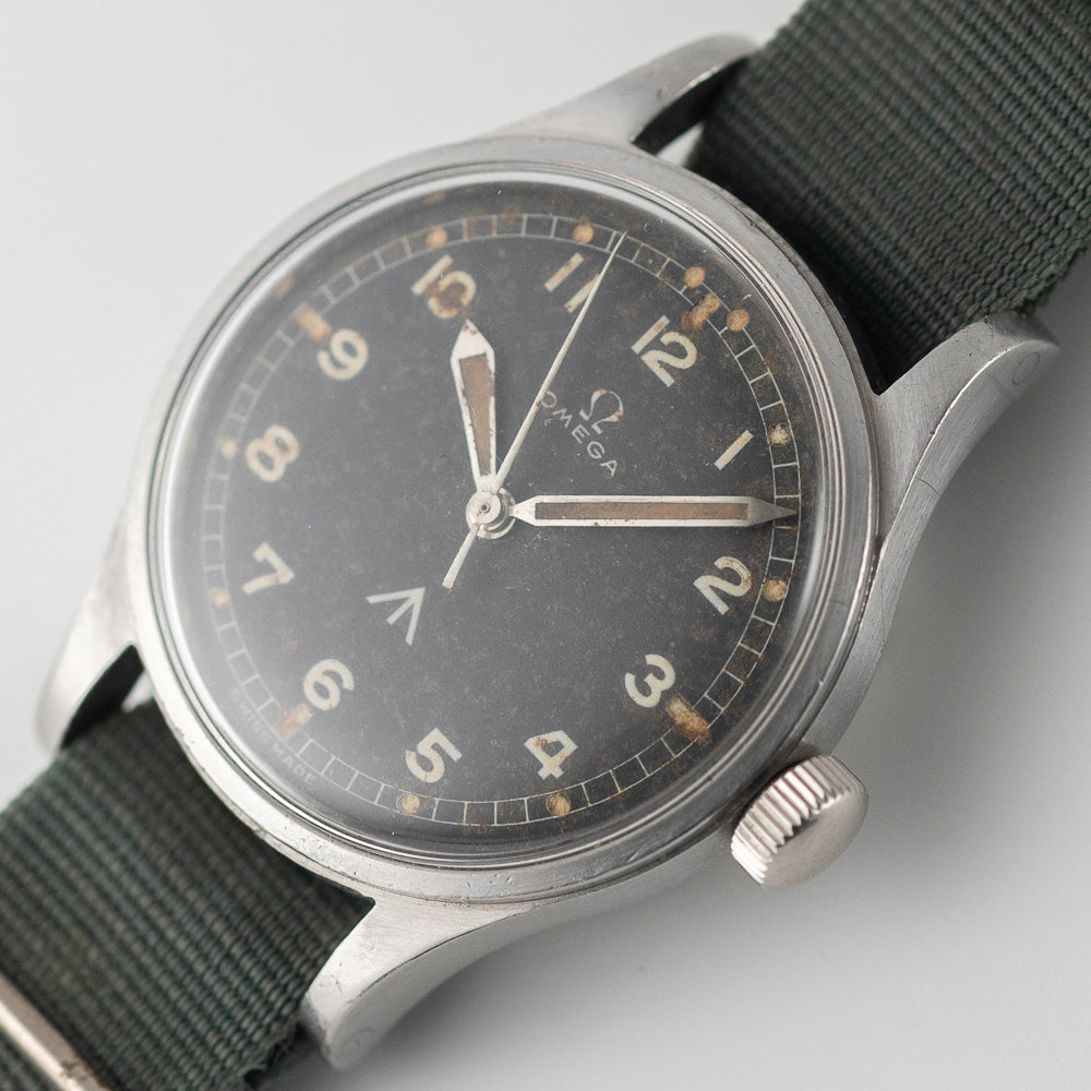 OMEGA RAF British Military 'anti-magnetic' 'Thin Arrow' Ref.CK 2777 w. Extract from the Archives