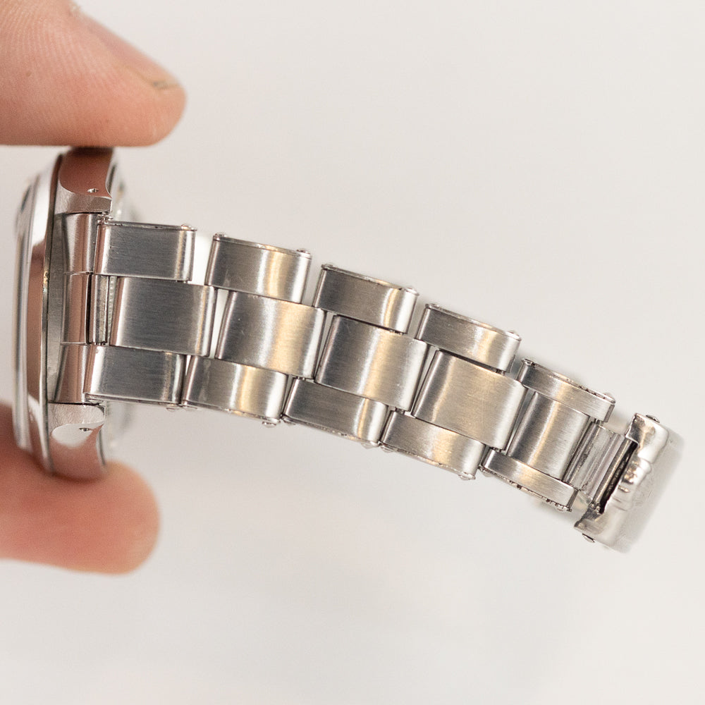 ROLEX OYSTERDATE Ref.6694 Black Gilt Dial