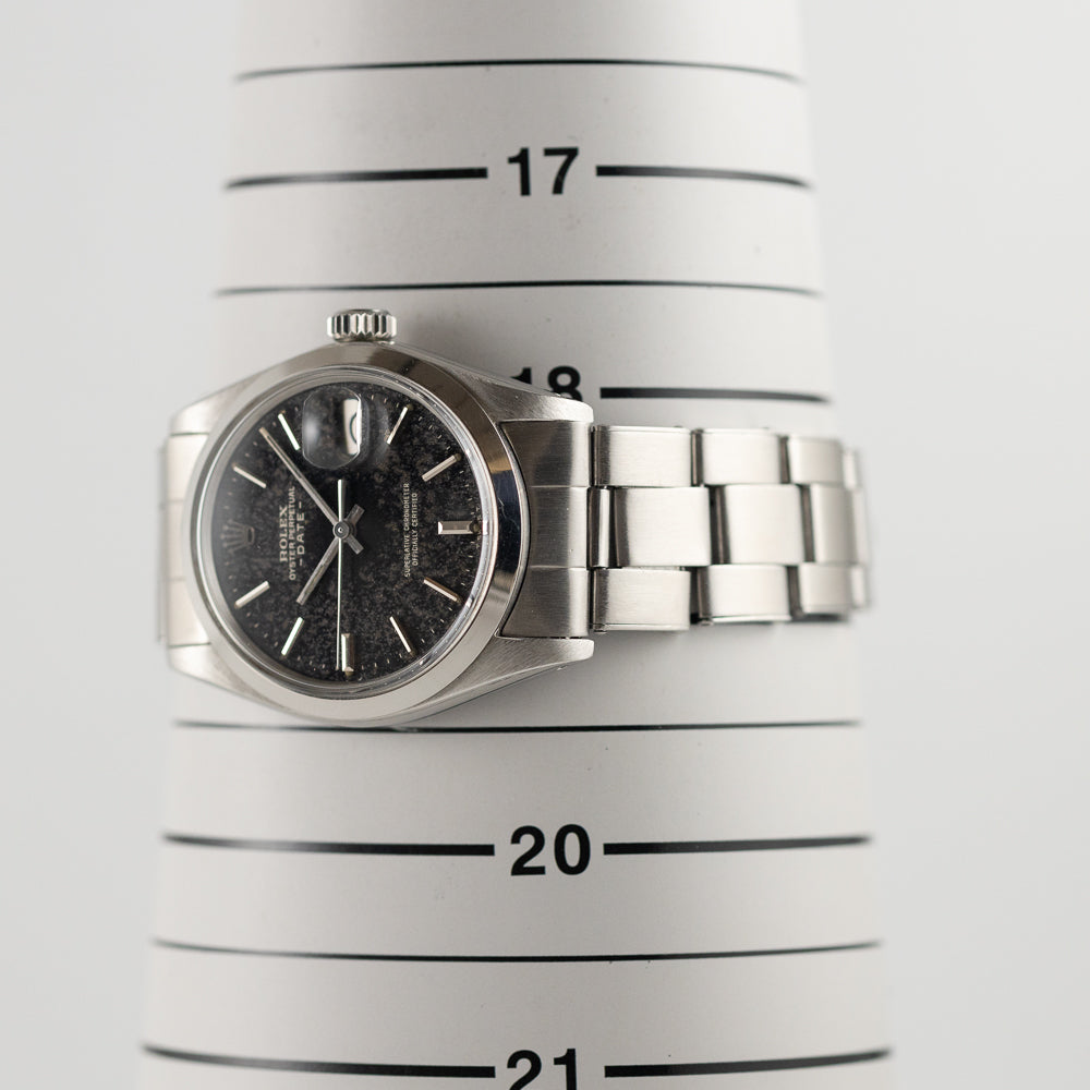 ROLEX OYSTER PERPETUAL DATE Ref.1500 Black Gilt Dial