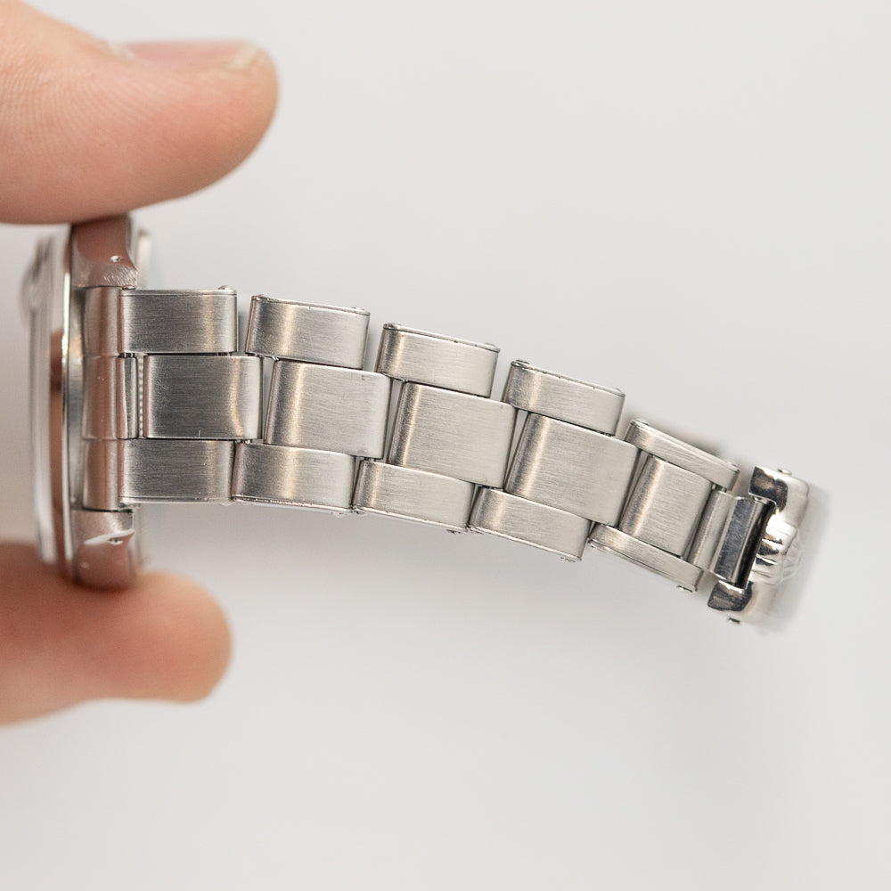 ROLEX OYSTER PERPETUAL DATE Ref.1500 Black Gilt Dial