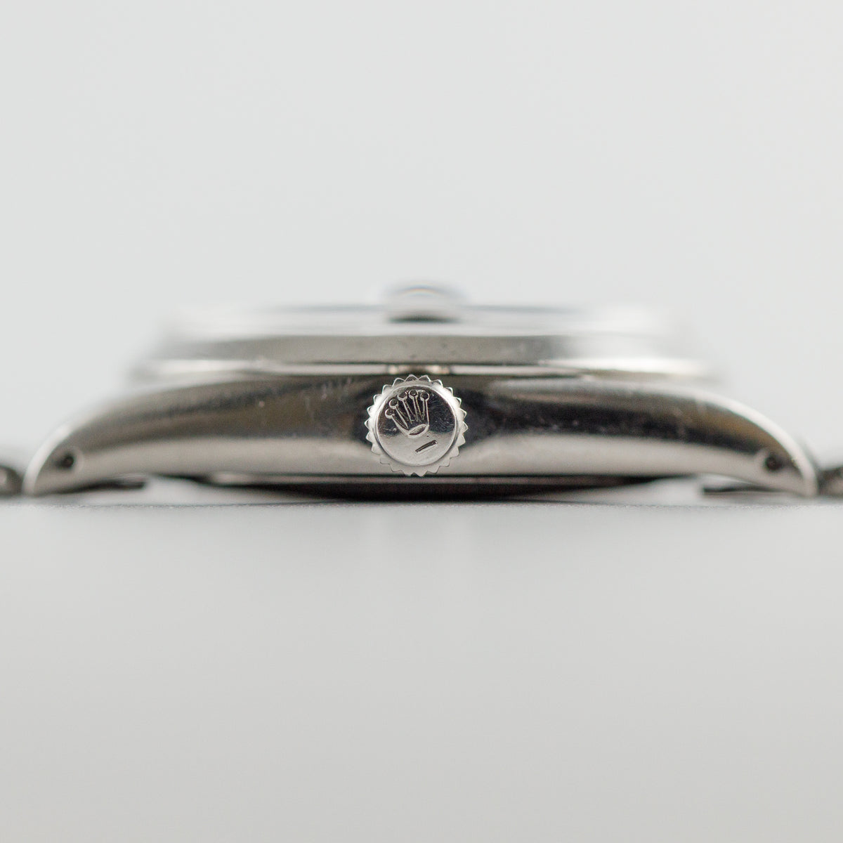 ROLEX OYSTERDATE Ref6694 Black Gilt Dial