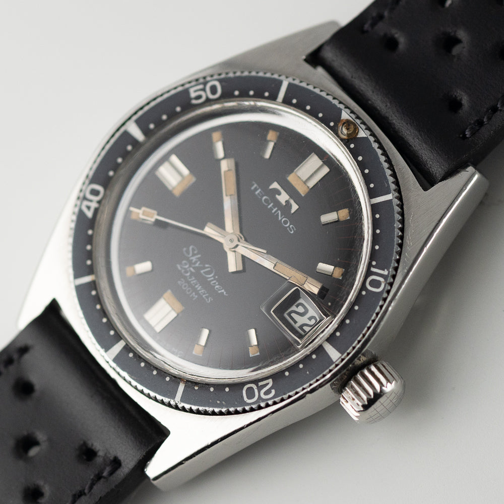 TECHNOS Sky Diver Super Compressor Case