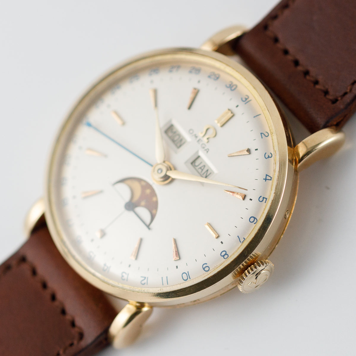 OMEGA COSMIC Ref.2473 Earliest Model