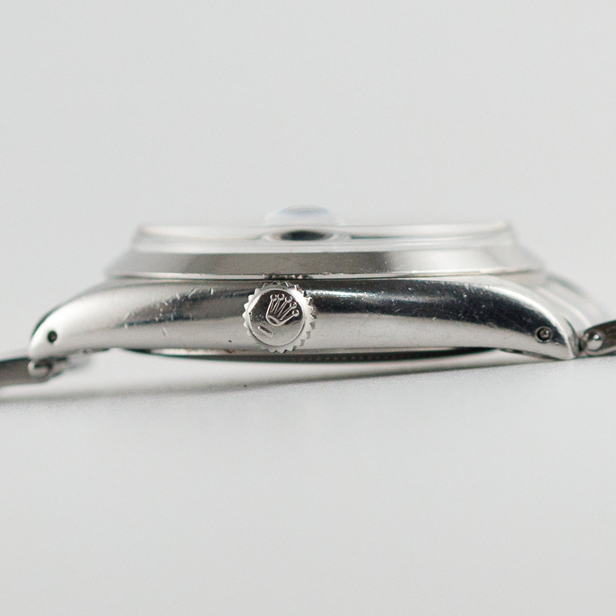 ROLEX OYSTERDATE Ref.6694 Black Gilt Dial