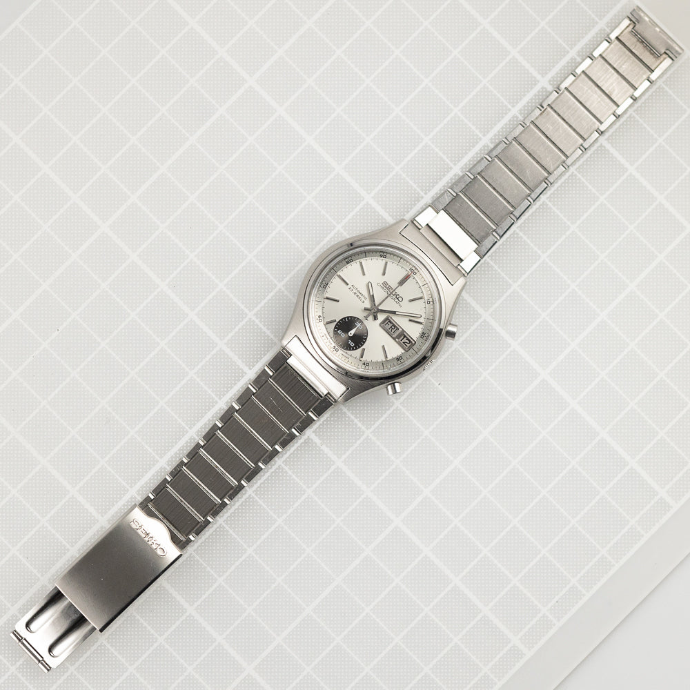 SEIKO Chronograph Ref.7018-8000 Flyback One Eyed Panda