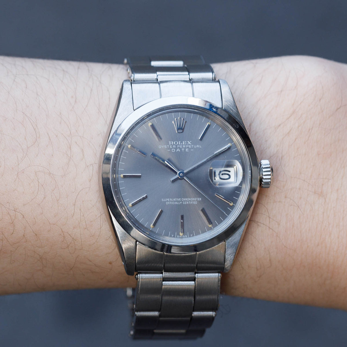 ROLEX OYSTER PERPETUAL DATE Ref.1500 Gray Dial