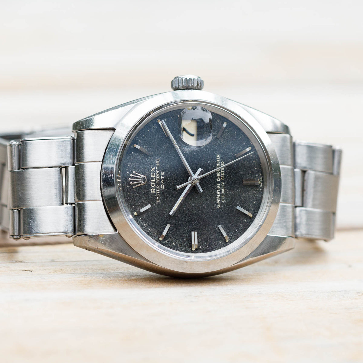 ROLEX OYSTER PERPETUAL DATE Ref.1500 Black Gilt Patina Dial