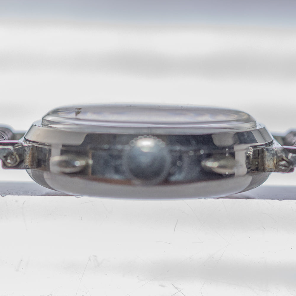 HUGEX Valjoux.22 Chronograph Flexible Lugs