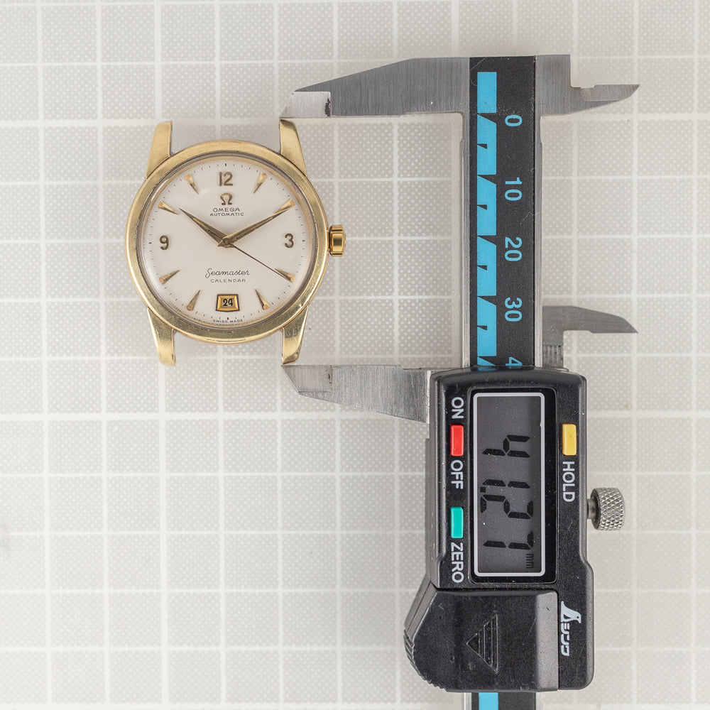 OMEGA Seamaster オメガ シーマスター 腕時計 OMEGA Seamaster Calendar Ref.2757 Guilloche Dial Bumper – TIMEANAGRAM