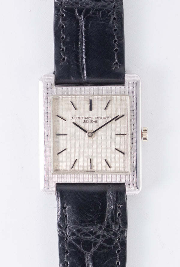 AUDEMARS PIGUET Ref.5263 TANK Chequered Dial with original bracelet
