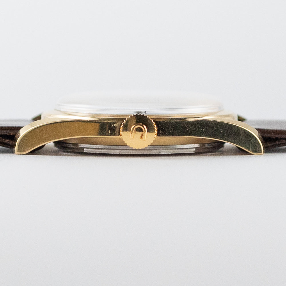 UNIVERSAL GENEVE RAILROUTER CHRONOMETRE Ref.565 100 NEW OLD STOCK