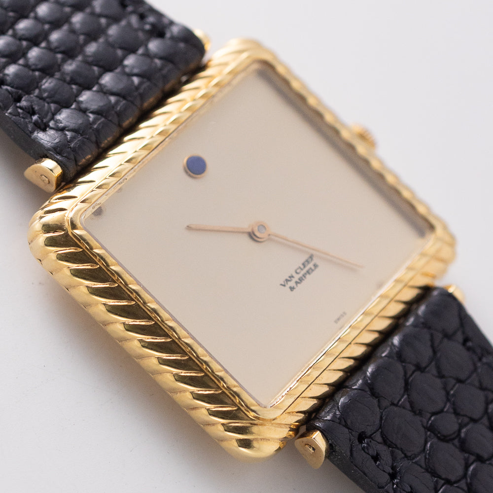 VAN CLEEF & ARPELS by Gerald Genta Jumbo Ref.1077