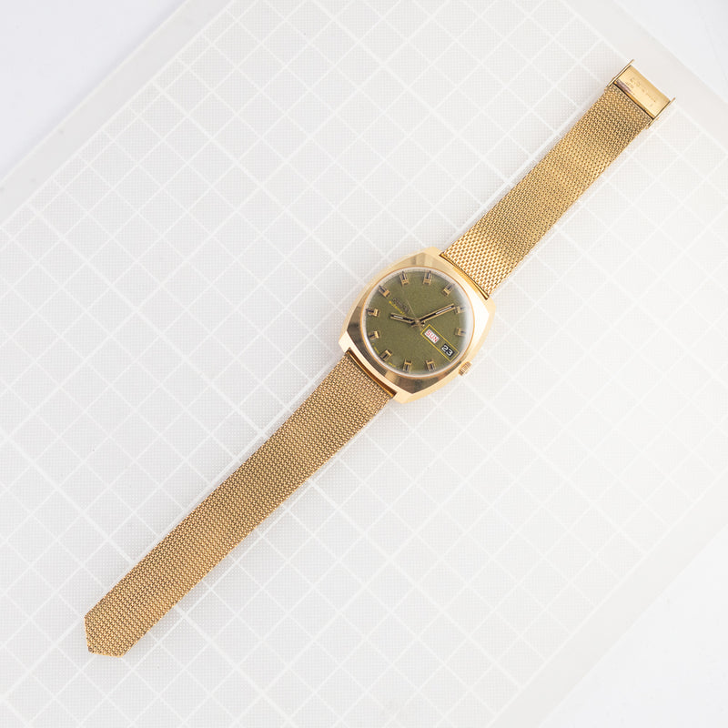 ENICAR Ref.2335 Confetti Dial