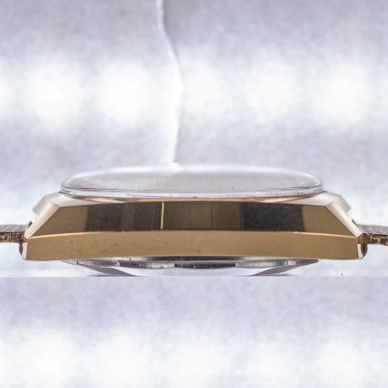 ENICAR Ref.2335 Confetti Dial