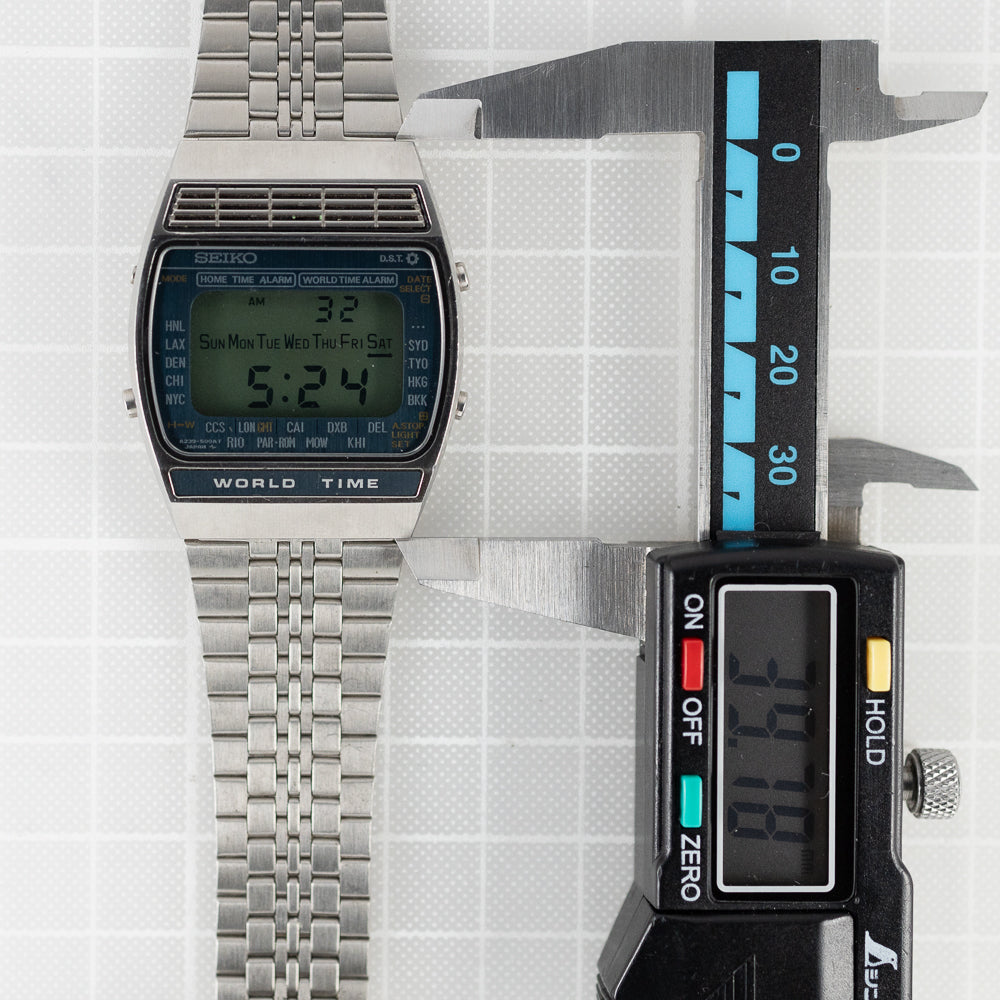 SEIKO world time digital Ref.A239-502A